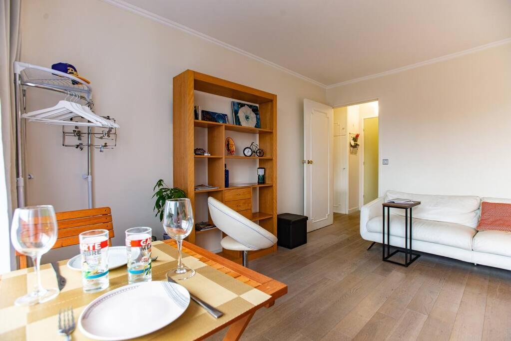 Studio With Balcony Paris Extérieur photo