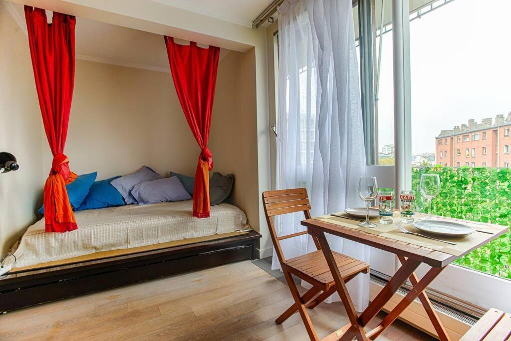 Studio With Balcony Paris Extérieur photo