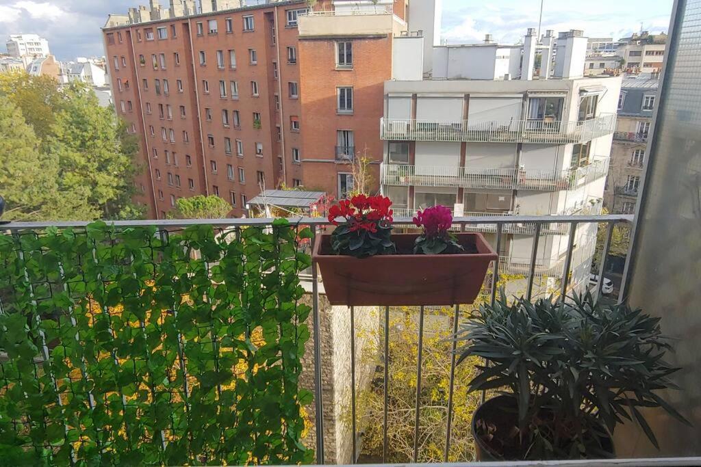 Studio With Balcony Paris Extérieur photo