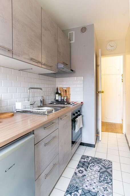 Studio With Balcony Paris Extérieur photo